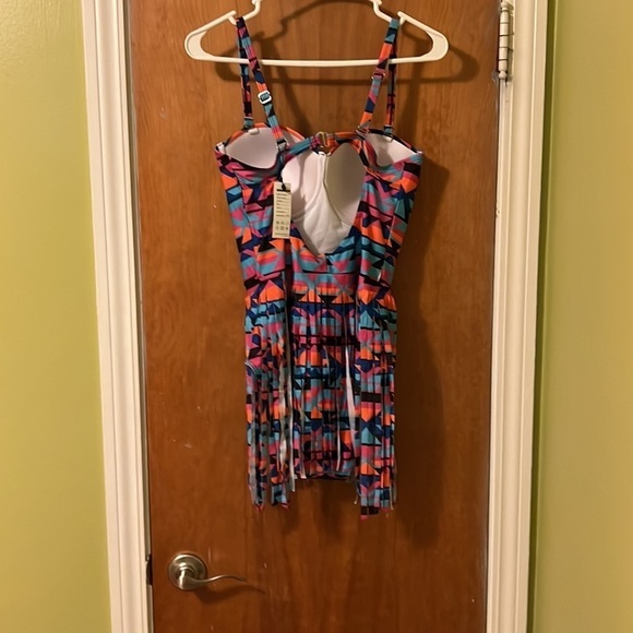 Colorful Swim suit - Picture 2 of 5